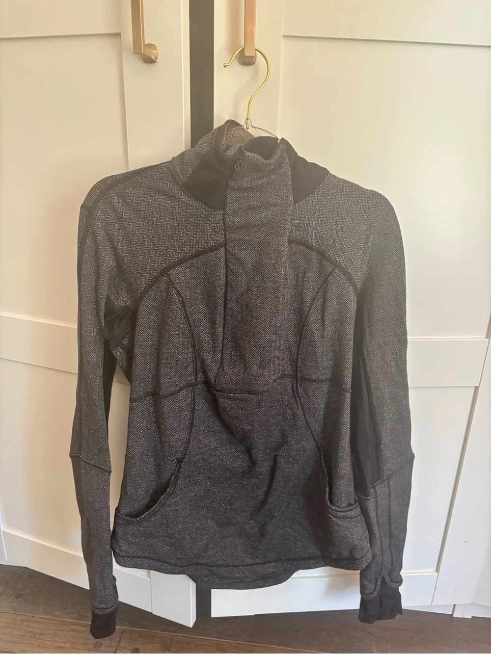 Lululemon Base Runner Heathered Gray Athletic Pullover Hoodie Running Size 8